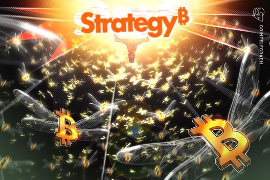 نمودار رشد ارزش سهام شرکت Strategy در یک سال گذشته در مقایسه با شاخص S&P 500 و بخش فناوری اطلاعات